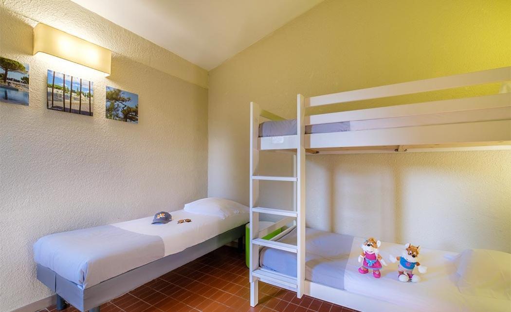 Belambra Clubs La Colle-Sur-Loup - Les Terrasses De Saint-Paul De Vence Hotel Room photo